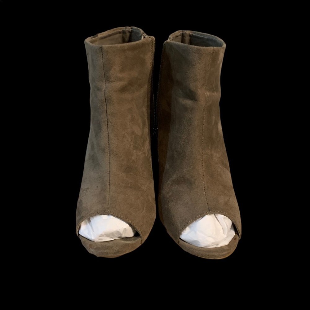 Open toe booties - Picture 2 of 3
